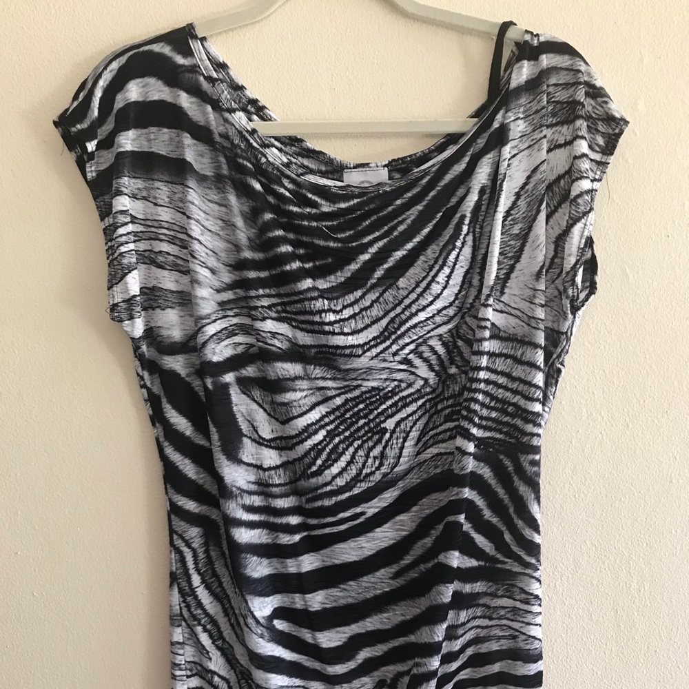 Shoulder Top Printed size Large made: USA